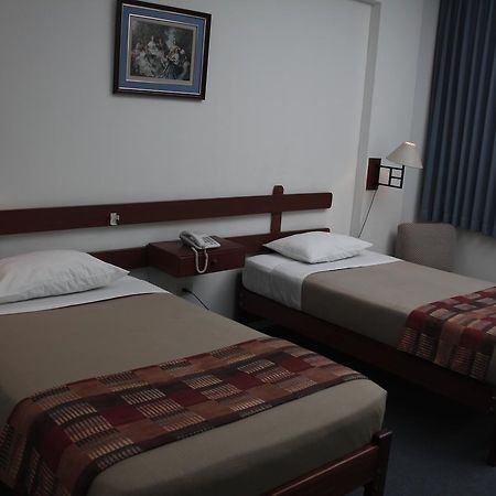 Las Musas Hotel & Casino Чиклайо Екстериор снимка